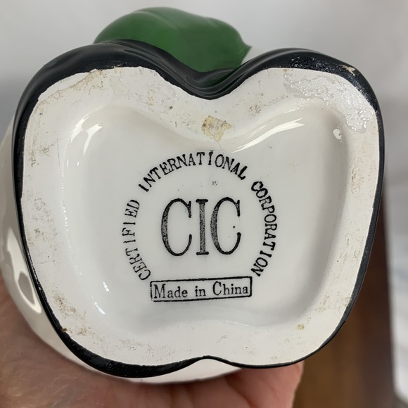 Ceramic Santa Pump Soap or Lotion Bottle - Picture 3 of 5